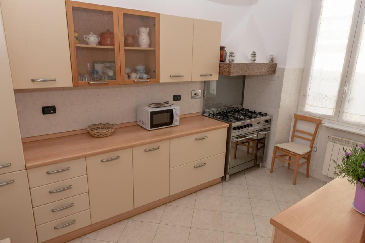 Living Sestri Airport Apartment Genoa Exterior photo